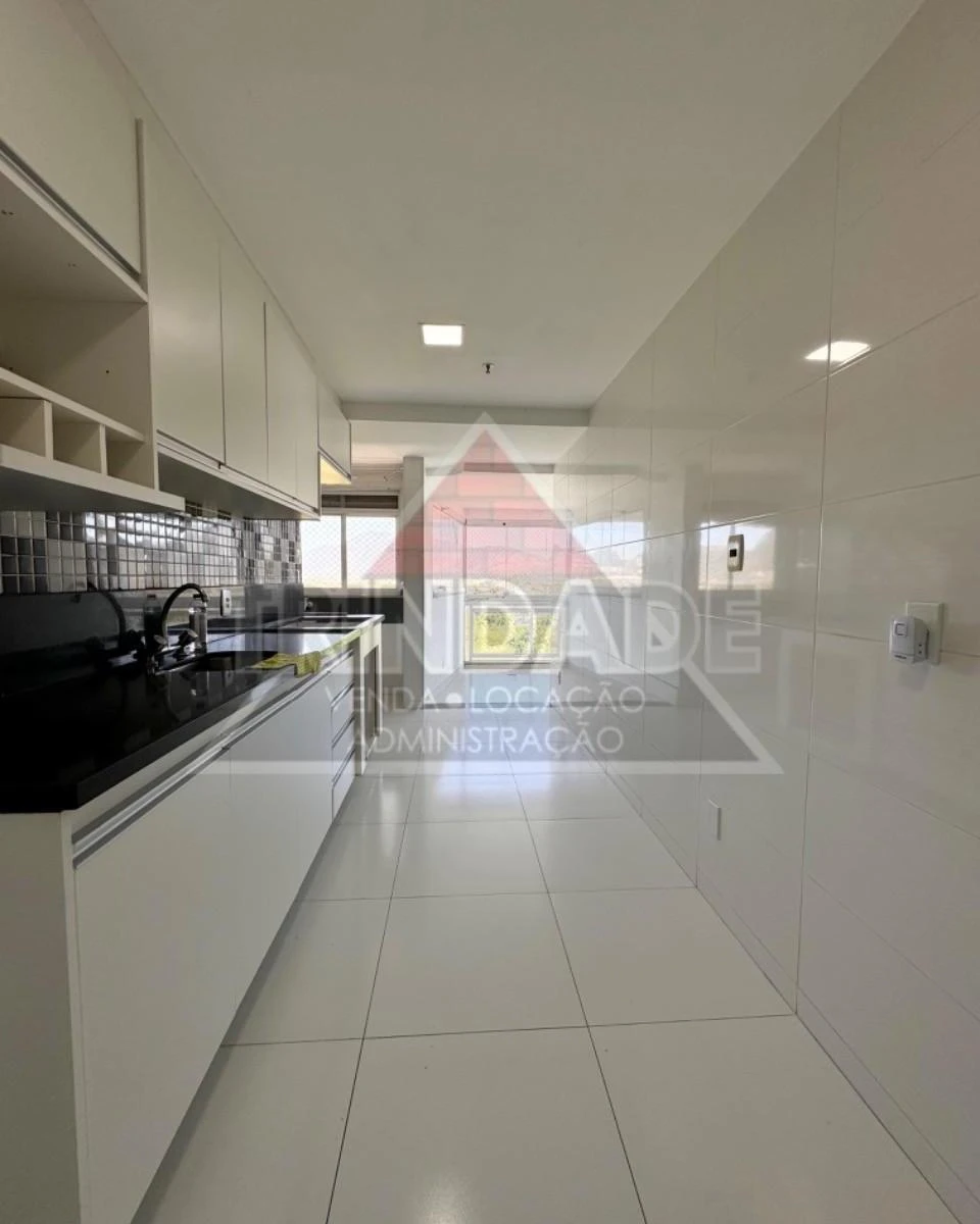 Квартира 229 м² с грилем на балконе и застеклённым балконом — photo 10
