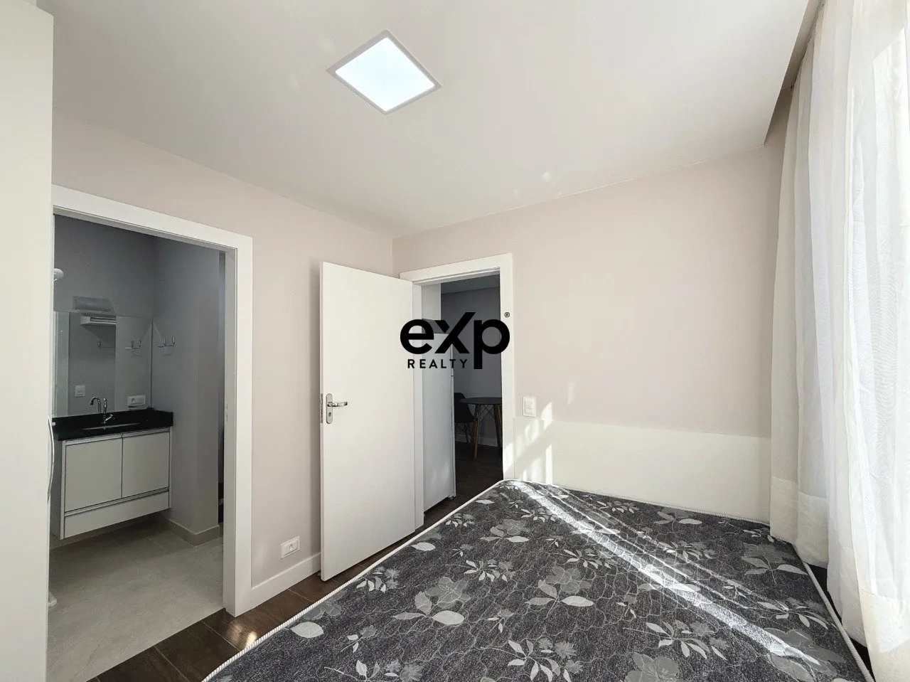 Furnished 1-bedroom apartment with 23 m² — photo 8