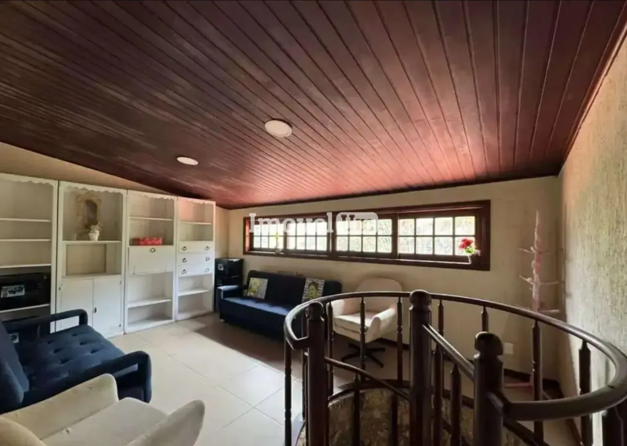 Condominium house with 5 bedrooms and balcony grill — photo 14