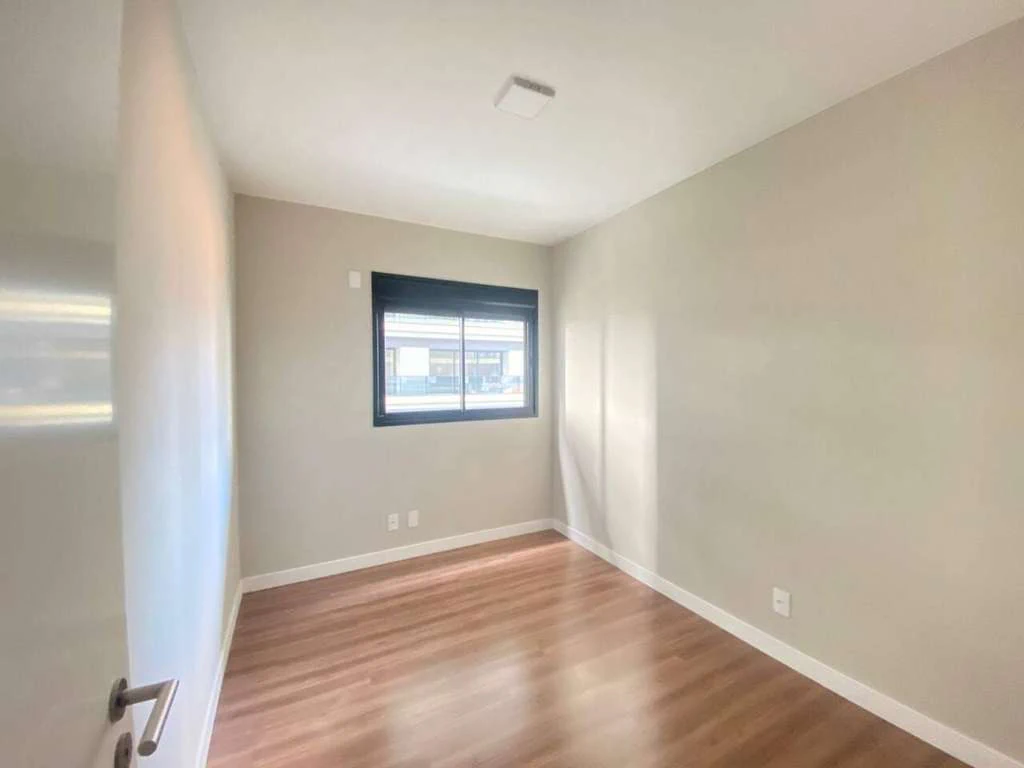 Apartamento de 2 dormitorios con 2 plazas de aparcamiento — photo 3