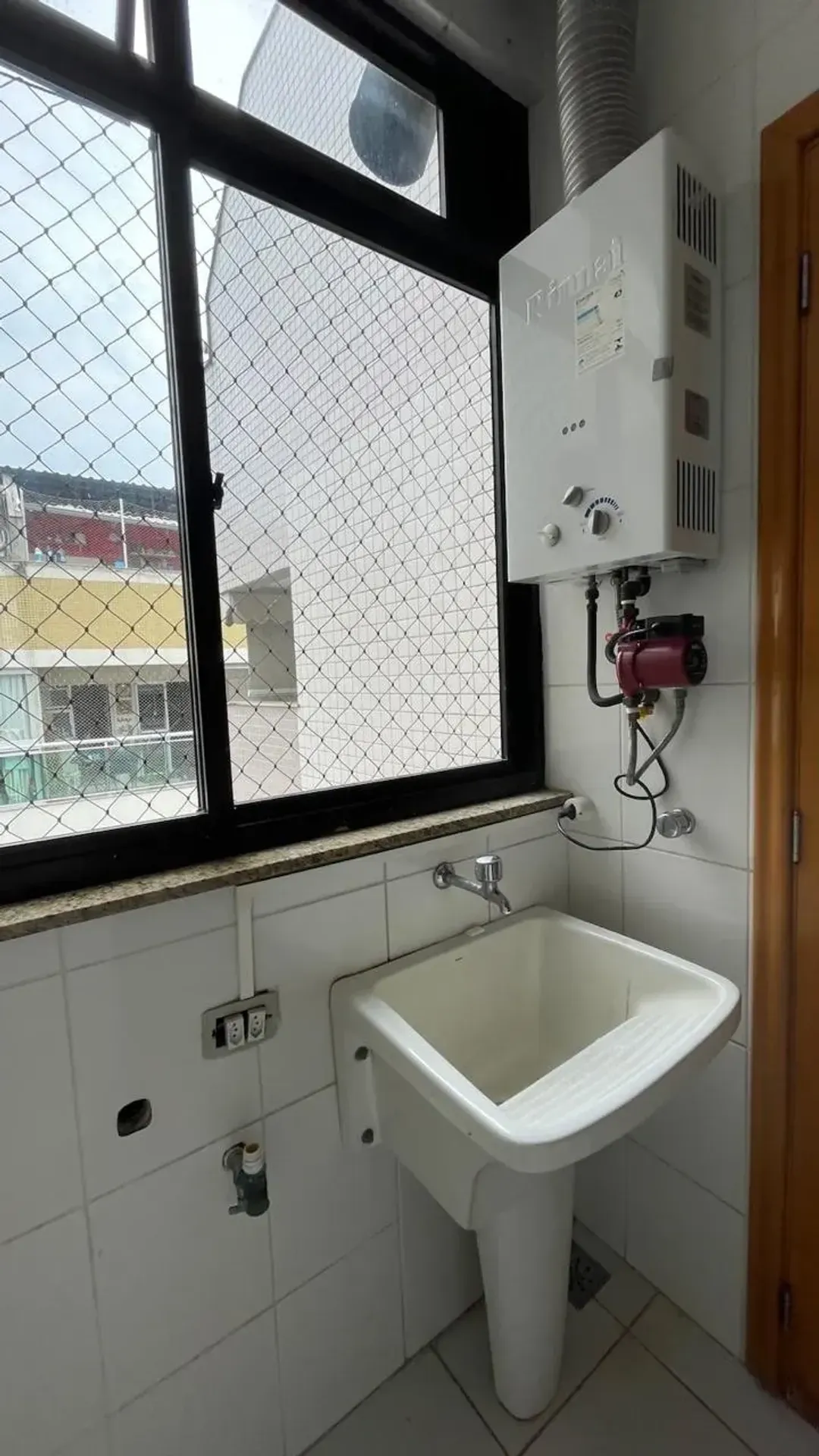 Furnished apartment with 3 bedrooms and balcony grill — photo 25