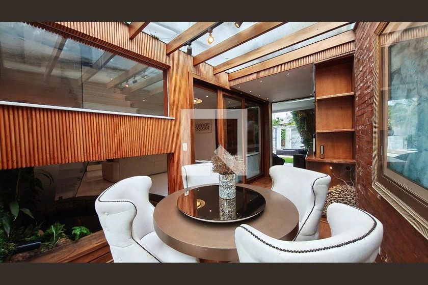 House, 430 m², with a private pool — photo 12