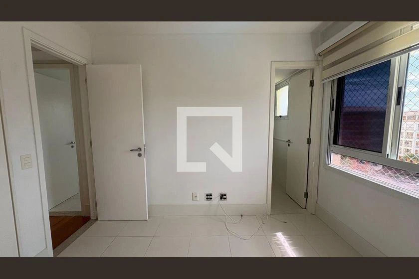 Apartment, 123 m², with a glass-enclosed balcony — photo 6