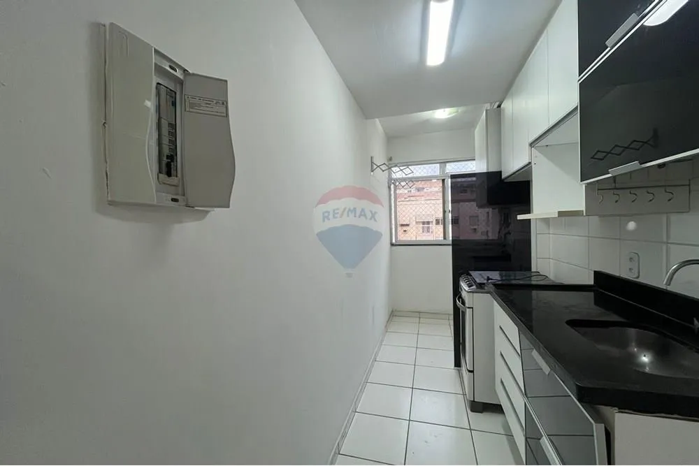 2-bedroom apartment in a building with a gym — photo 17