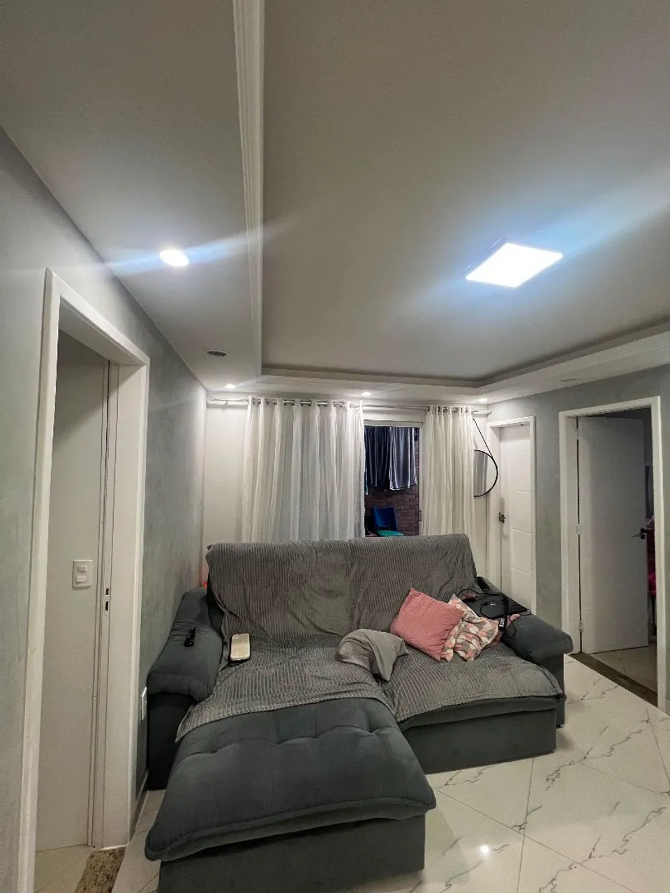 Apartamento mobiliado com 2 dormitórios e varanda — photo 4