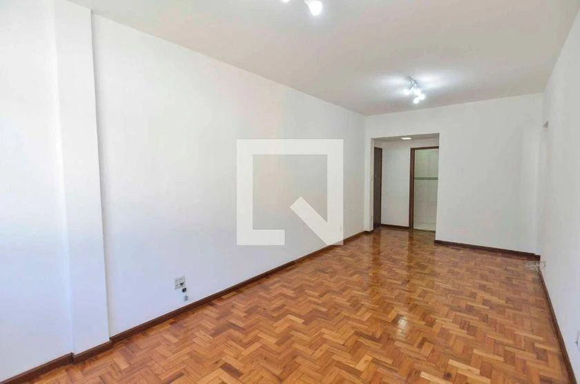 Walk-in closet in a 3-bedroom apartment, 90 m² — photo 22