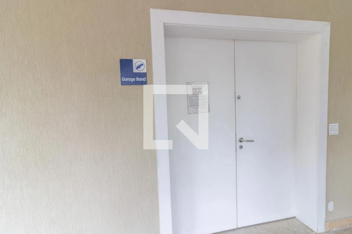 Furnished apartment, 84 m², with a grill on the balcony — photo 60