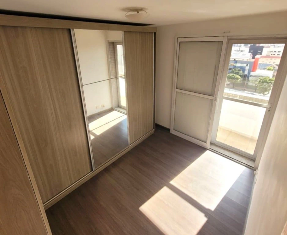 Apartment, 87 m², with wood or laminate floors