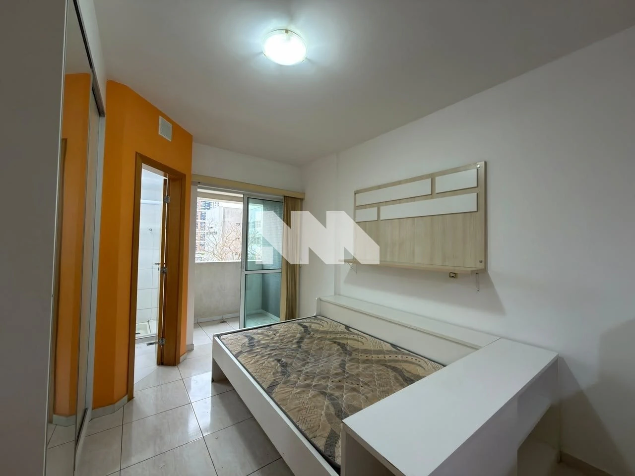 Home office in a one-bedroom apartment, 26 m² — photo 5