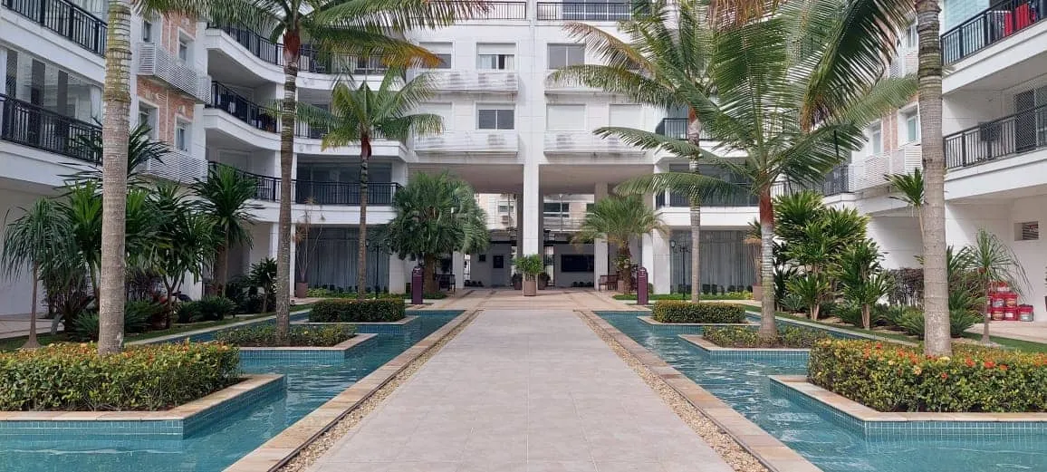 Furnished 129 m² apartment with 3 bedrooms and 1 parking space — photo 52