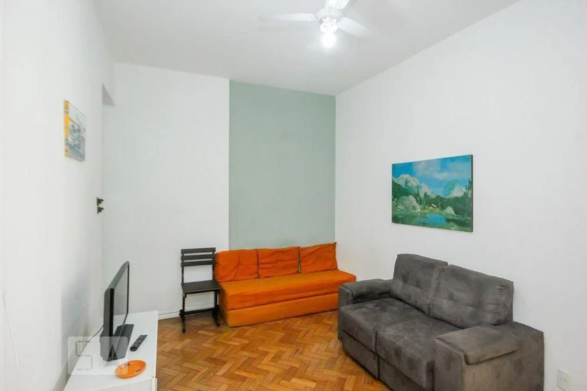 One-bedroom apartment with a washing machine — photo 12