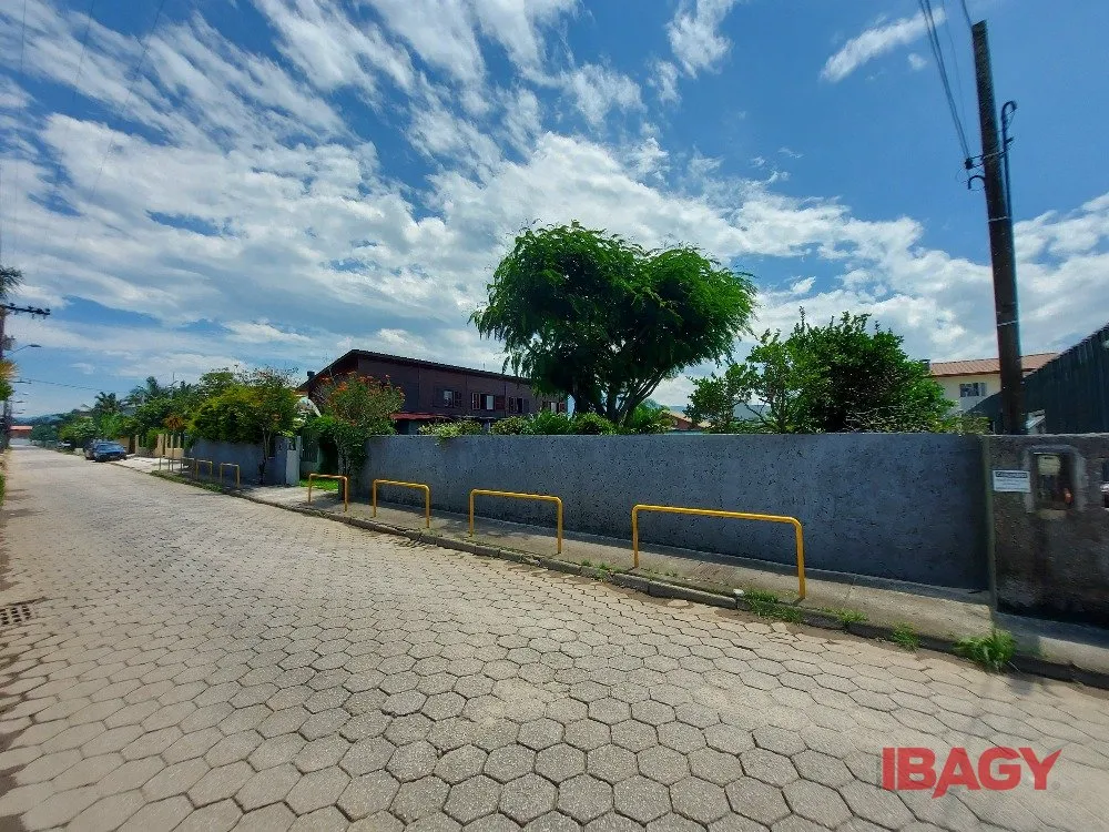 1-bedroom house with open-plan kitchen and 55 m² — photo 21
