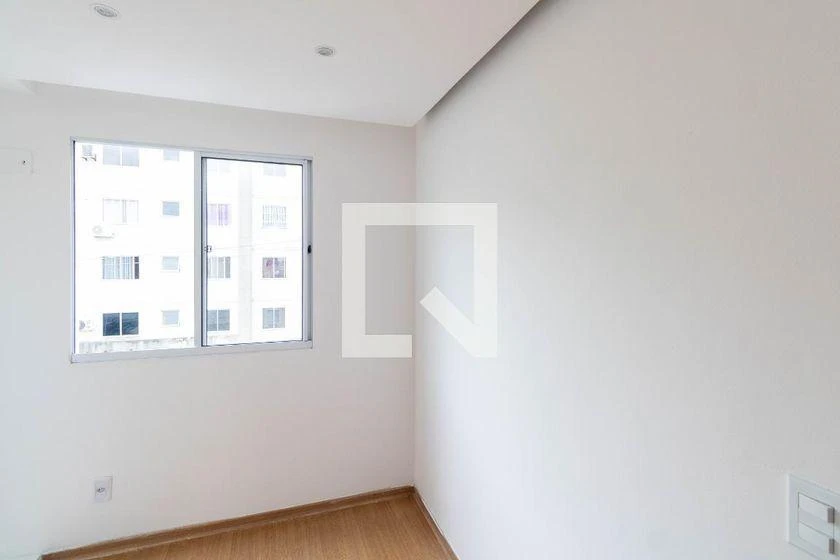 2-bedroom apartment in a building with a gym — photo 14