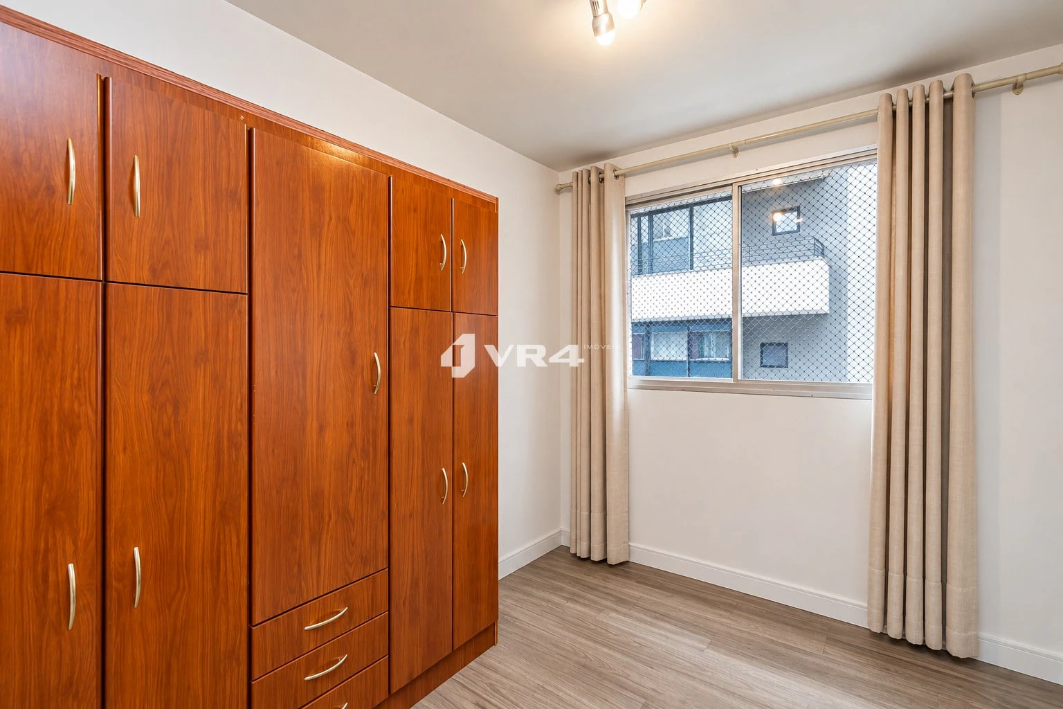 Furnished apartment, 54 m², with a home office — photo 10