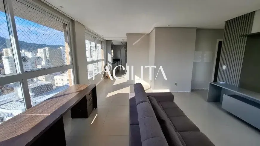 Apartamento amueblado de 2 habitaciones con jardín privado