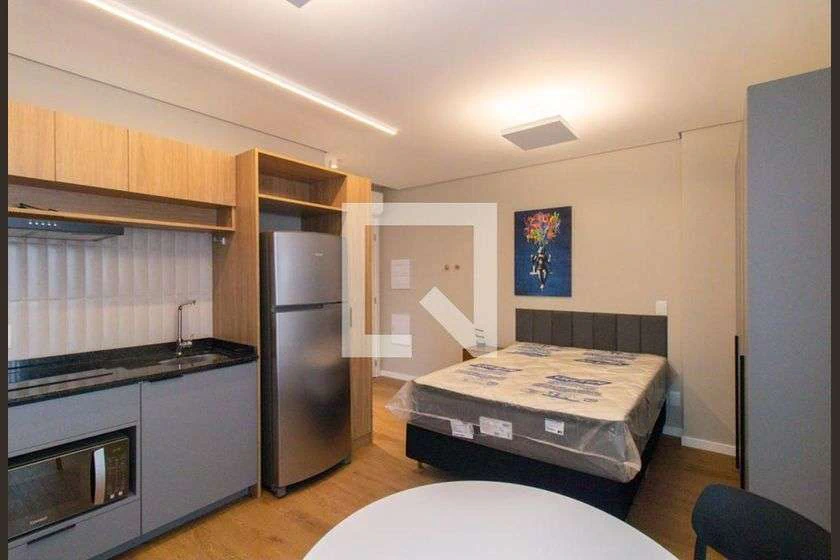 Estudio amueblado de 24 m² con cocina abierta — photo 2