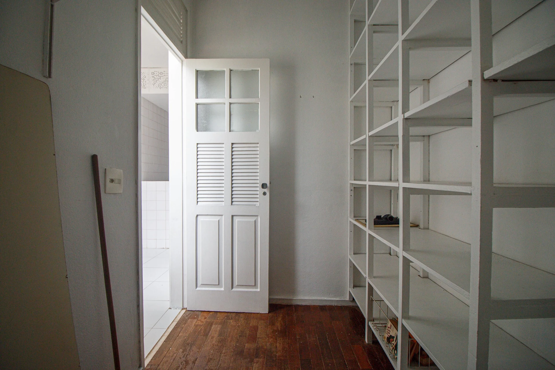 Unfurnished 2-bedroom apartment with 3 bathrooms — photo 33