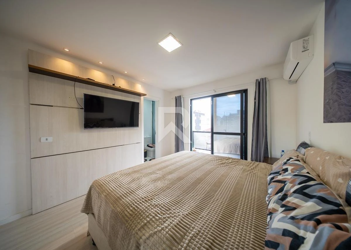 3-bedroom house with a grill on the balcony in Curitiba — photo 6