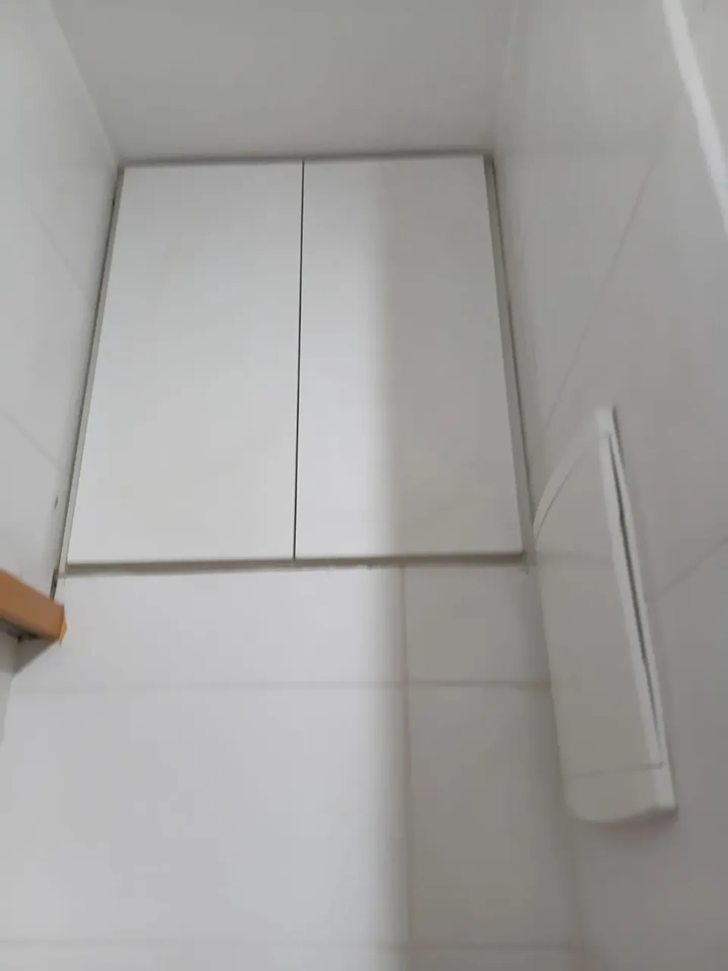 75 m² apartment with a walk-in closet and a home office — photo 8
