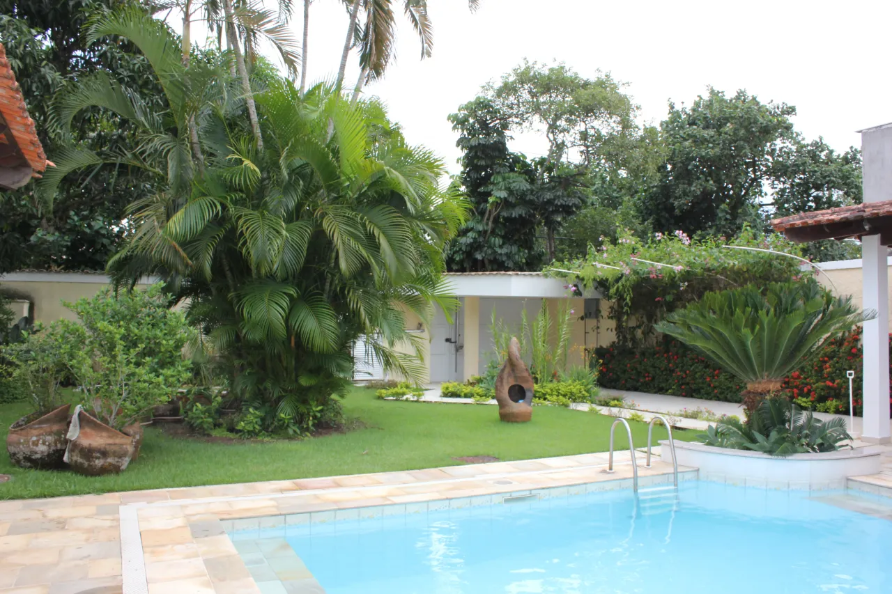 Casa com 4 quartos e 5 banheiros com fogão a gás — photo 14