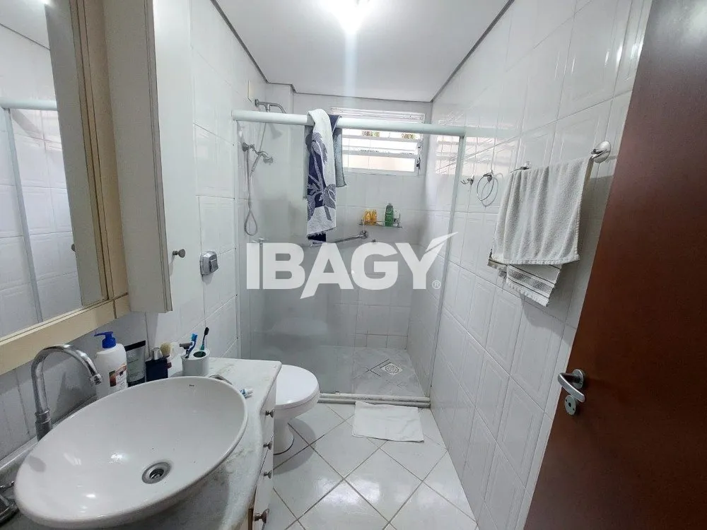 Furnished house with 5 bedrooms and 4 parking spots — photo 22
