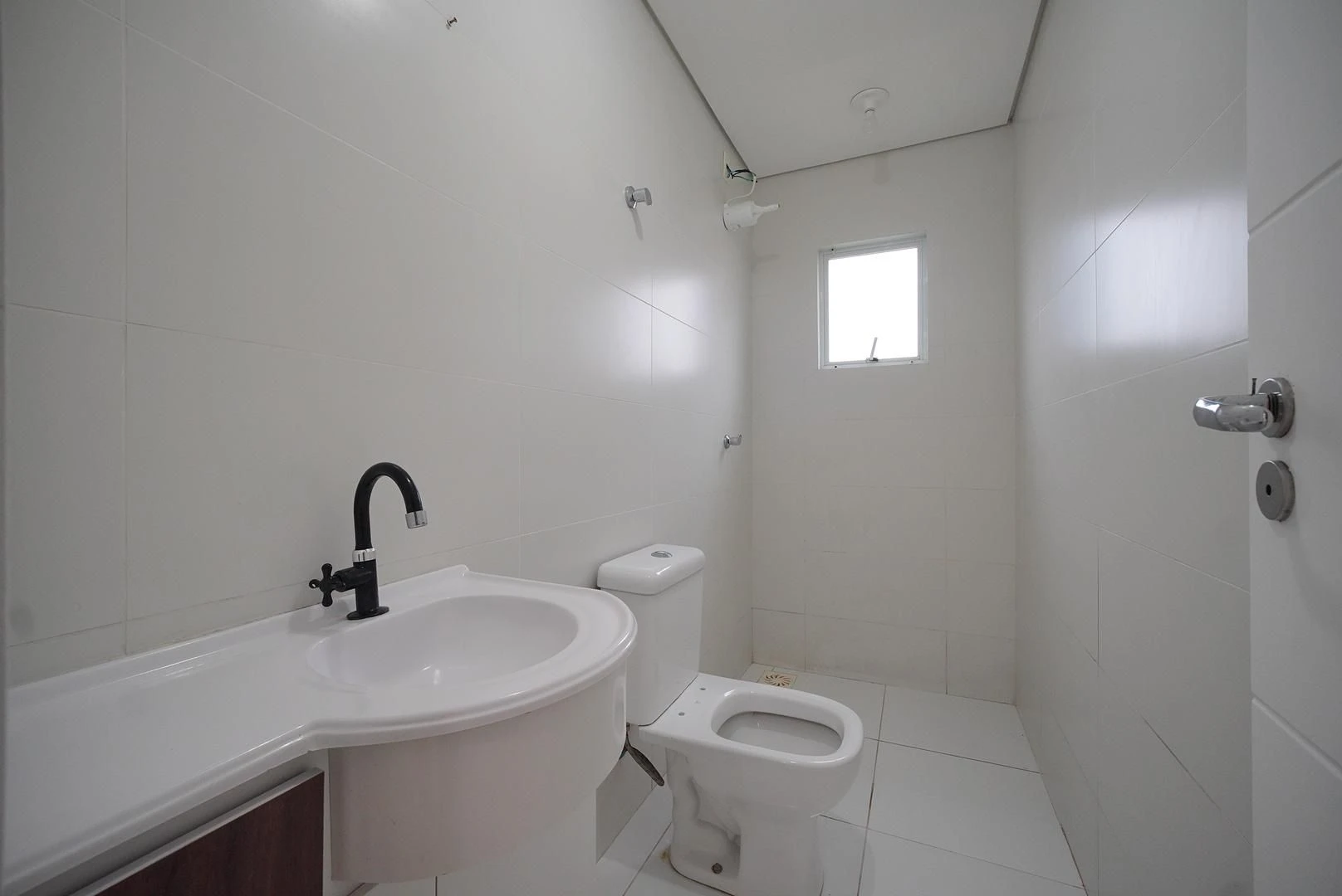 Apartment, 86 m², with wood or laminate floors — photo 24