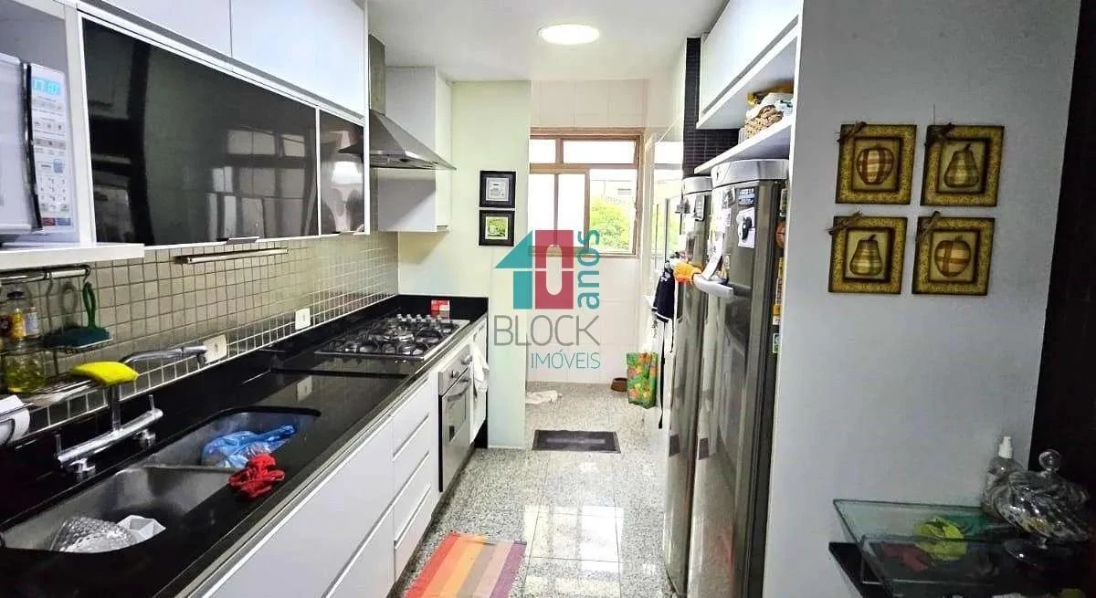 3-bedroom apartment with 3 en-suite bathrooms and 5 baths — photo 23