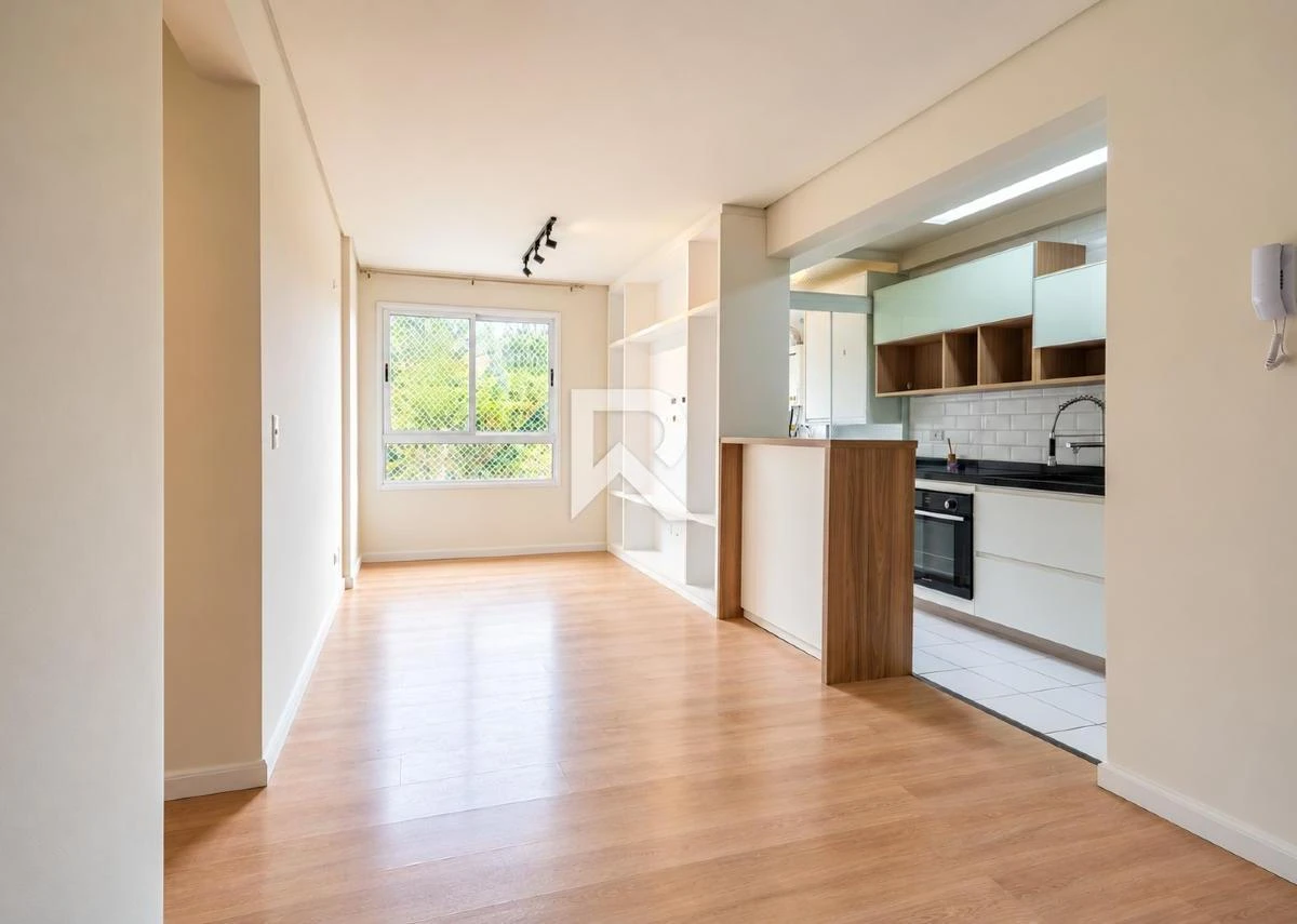 Wood or laminate floors in a 2-bedroom apartment, 66 m² — photo 7