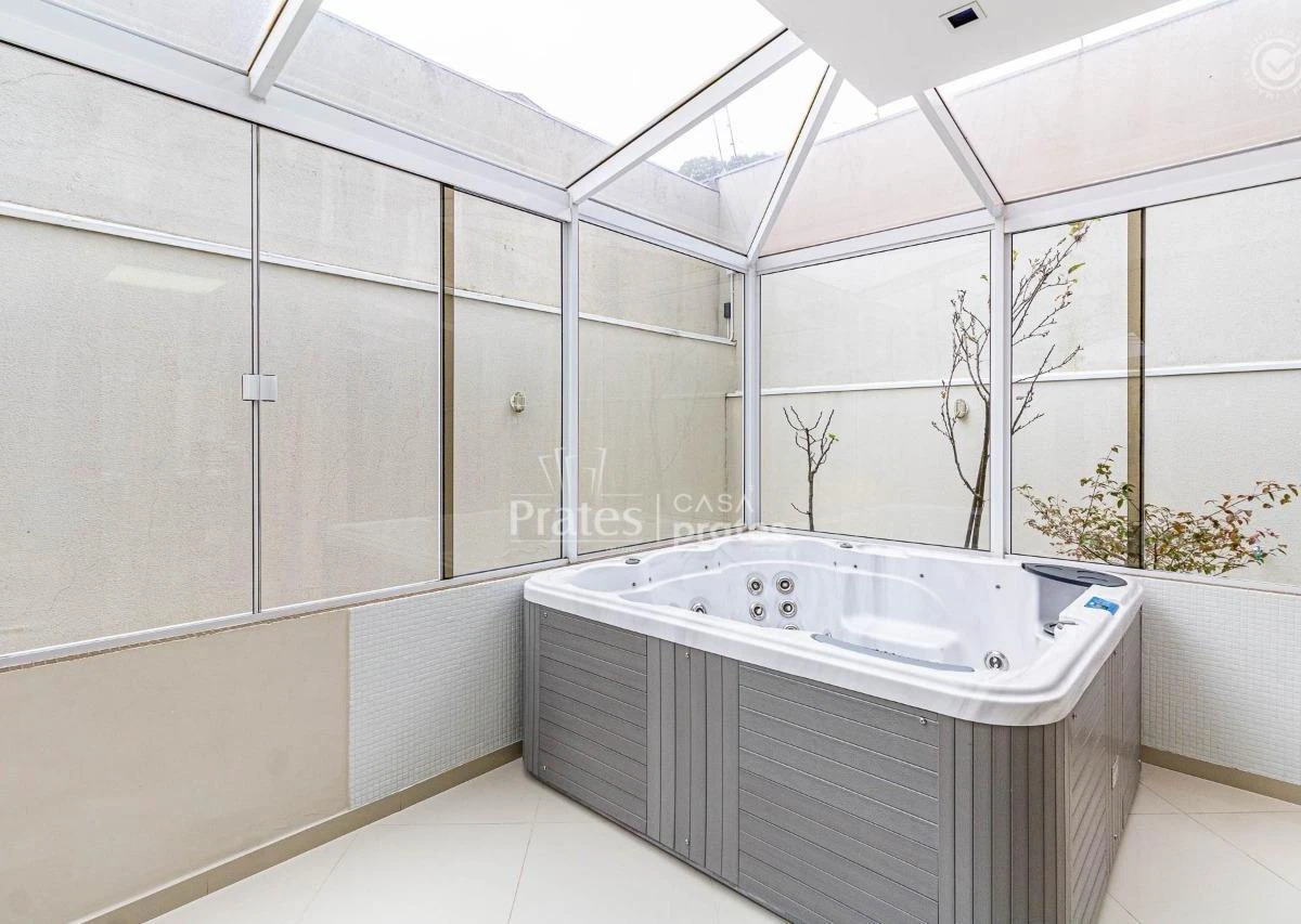 Washing machine in a 2-bedroom apartment, 81 m² — photo 25