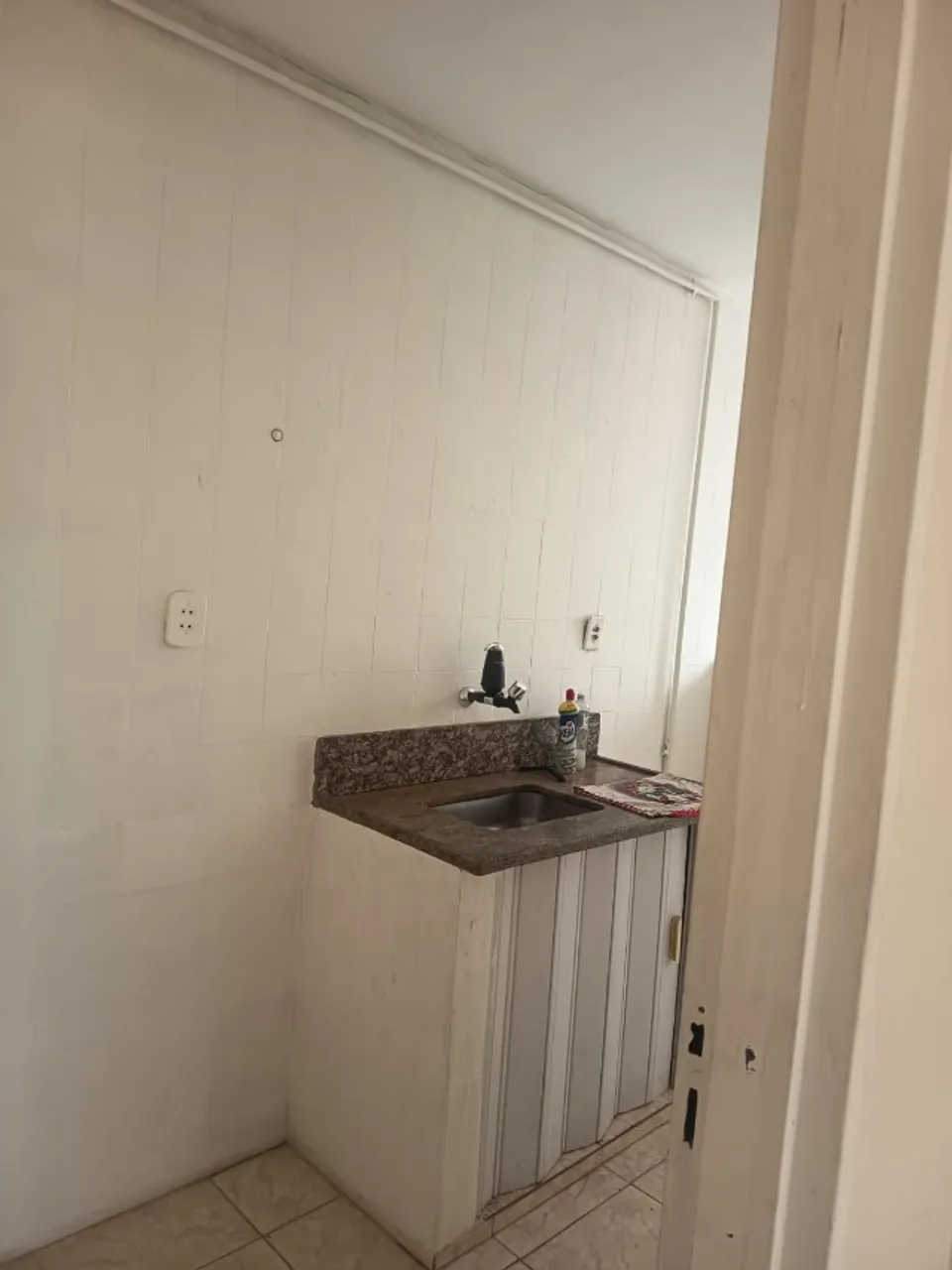 2-bedroom apartment in a building with a gym — photo 12