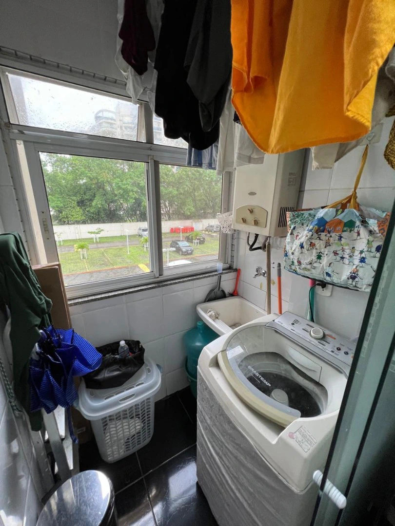3-bedroom apartment with 3 en-suite baths and 4 total — photo 10