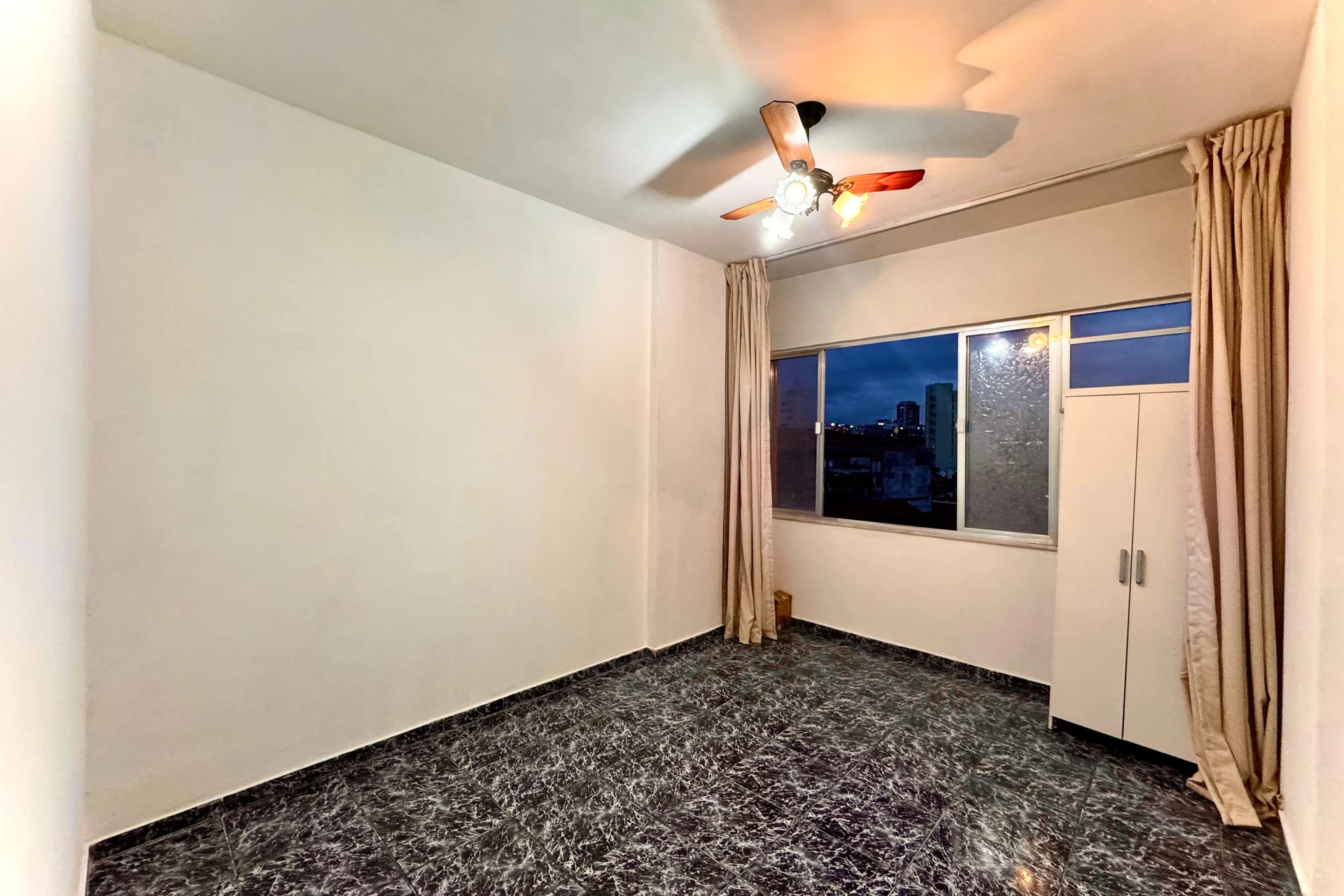 Apartamento de 1 quarto com cozinha fechada a gás — photo 5