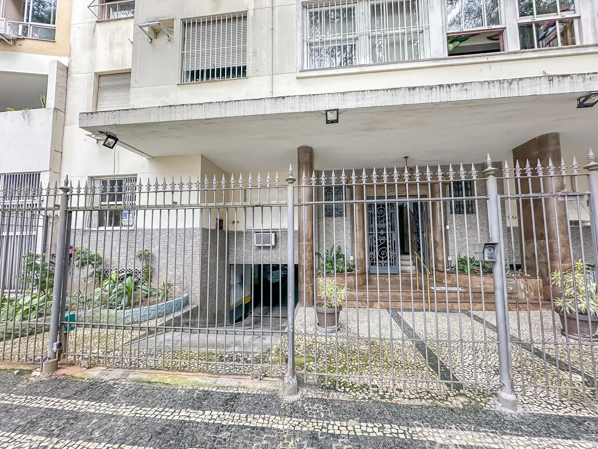 Дерев'яна підлога або ламінат та 2 спальні: квартира 83 м² — photo 37