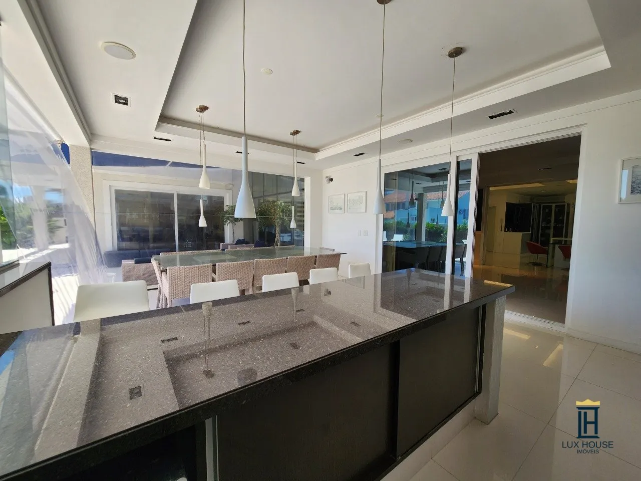 Furnished house with 7 en-suite bedrooms and 10 baths — photo 4