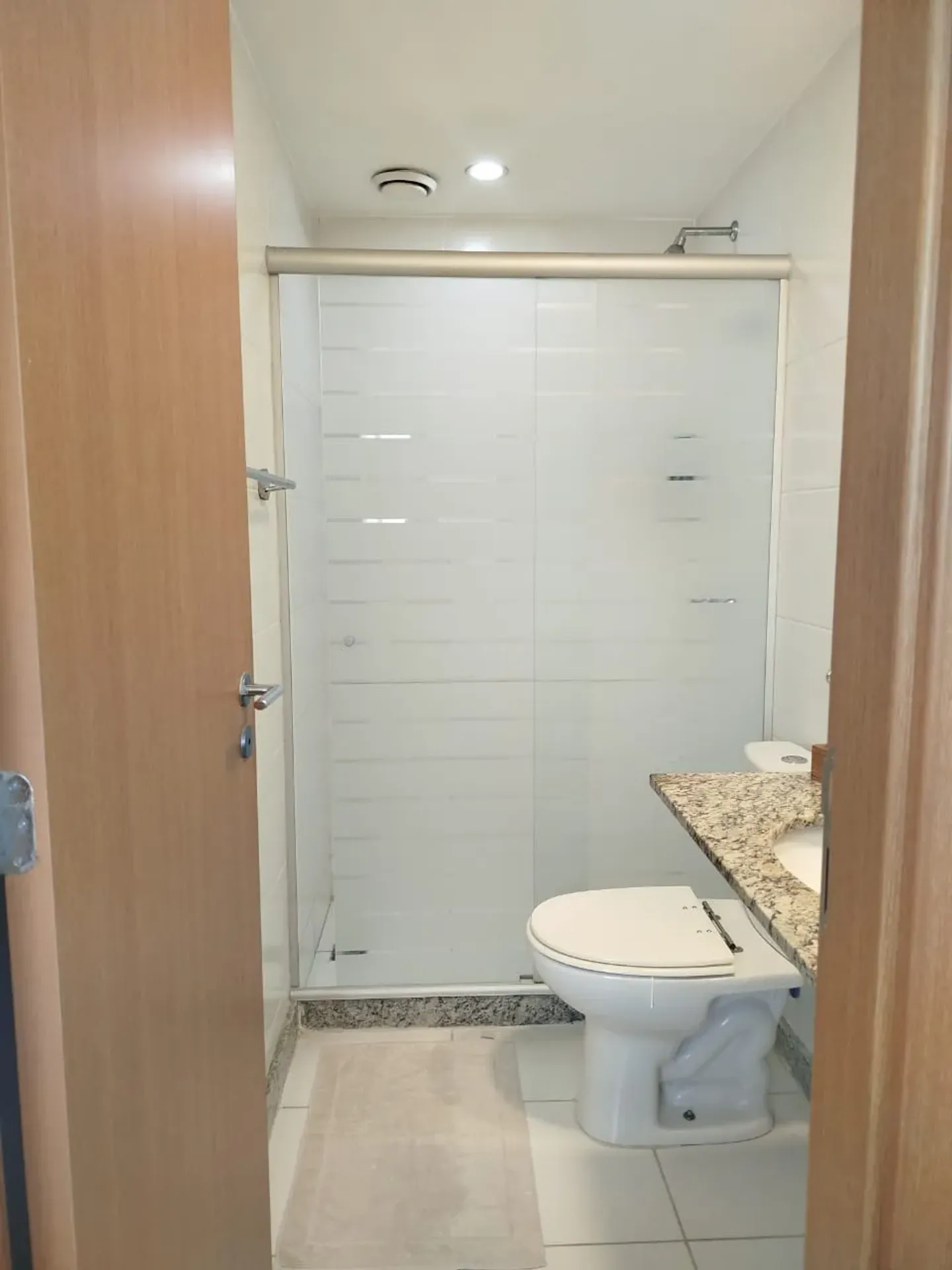 77 m² apartment with 3 bedrooms and a balcony — photo 28