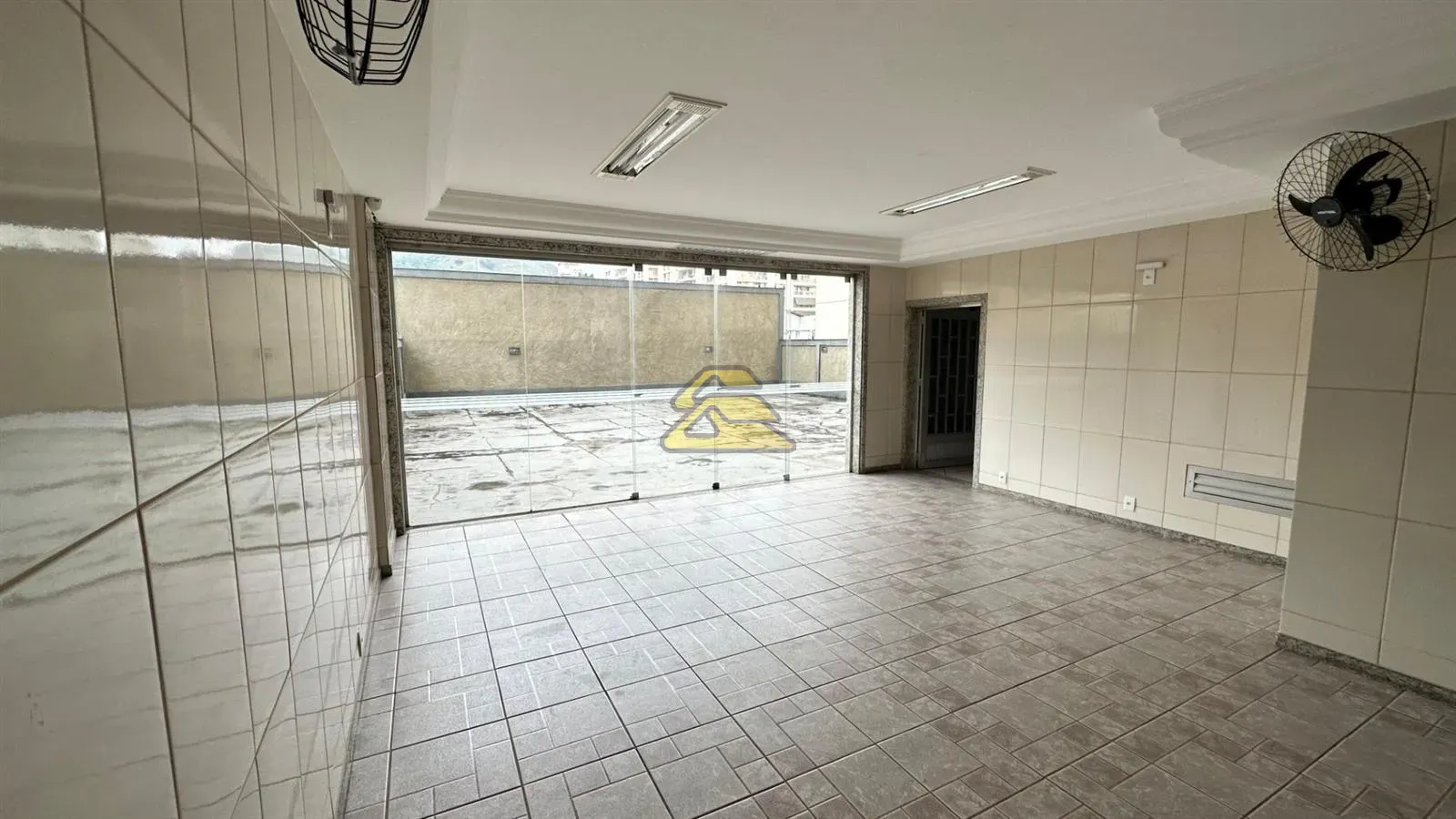 Квартира з 3 спальнями та 4 ванними кімнатами і місцем — photo 23