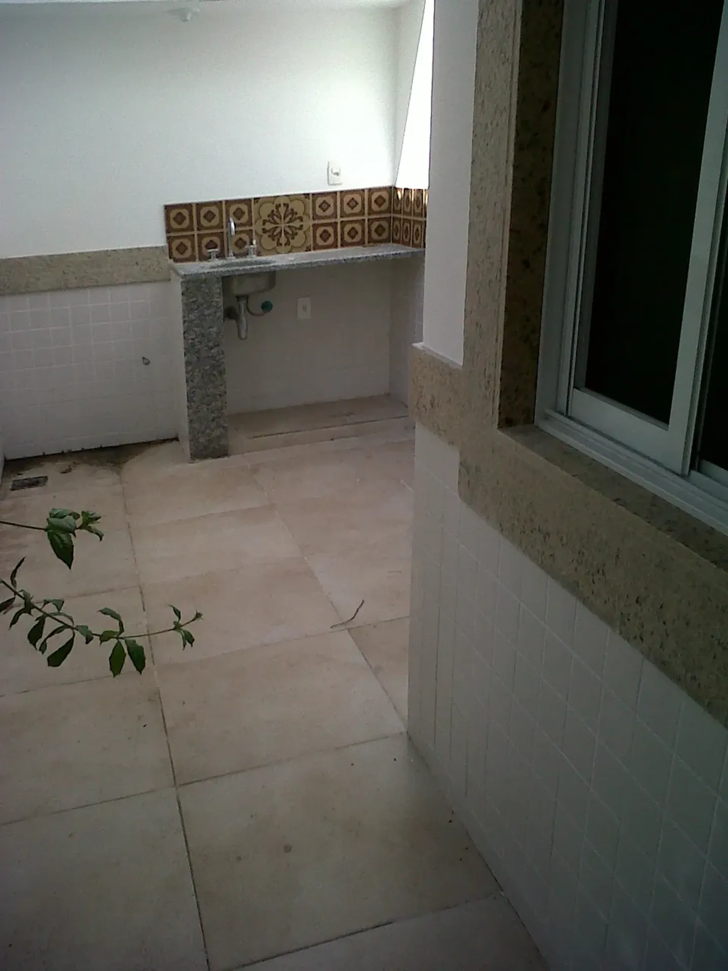Apartment on the 1st floor with a glass-enclosed balcony
