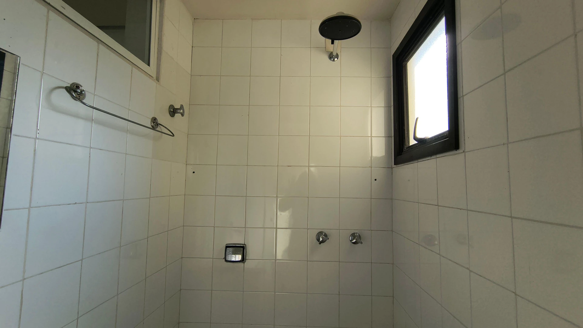 Apartment with 3 en-suite bedrooms and 5 baths, 2 parking — photo 48