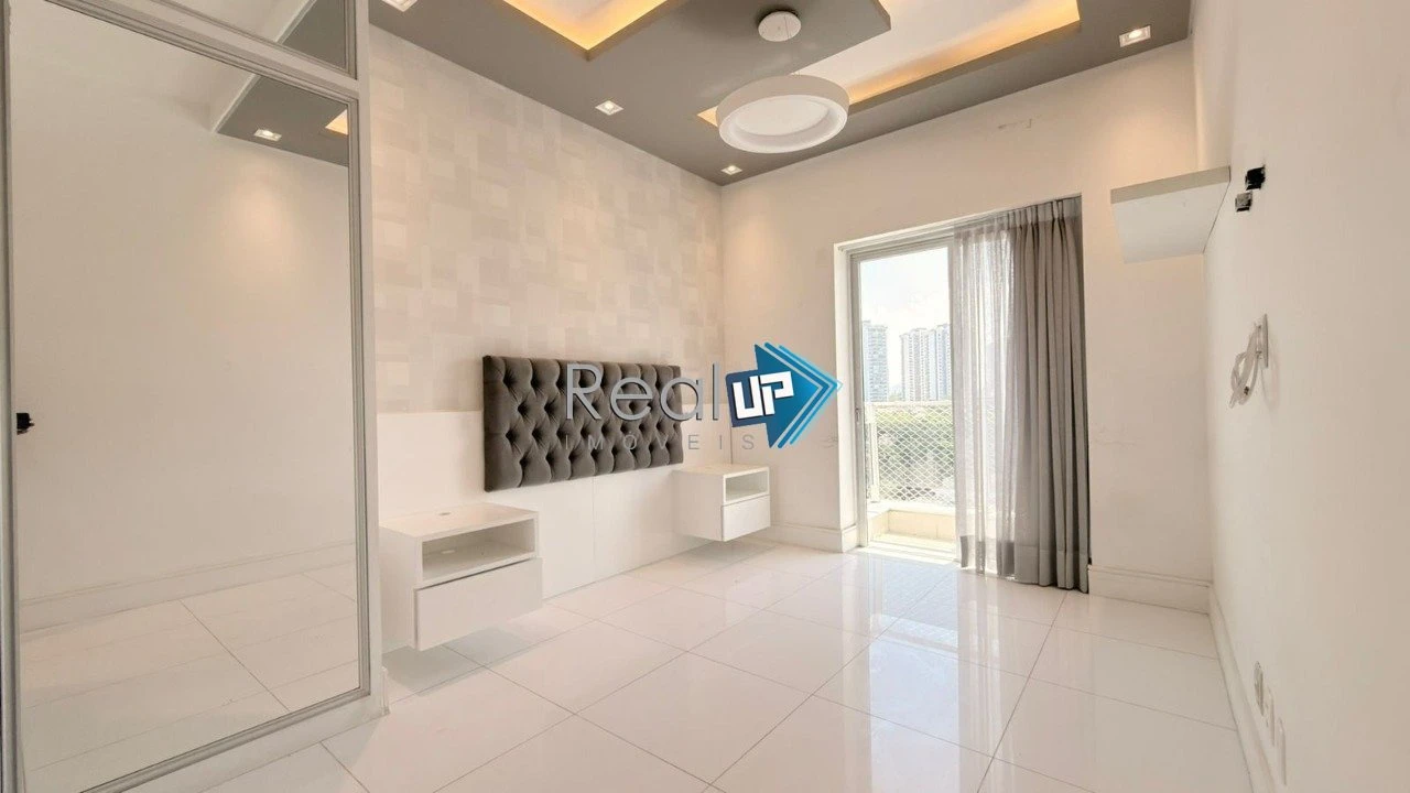 Rooftop apartment with balcony and 4 bedrooms, 5 baths — photo 14