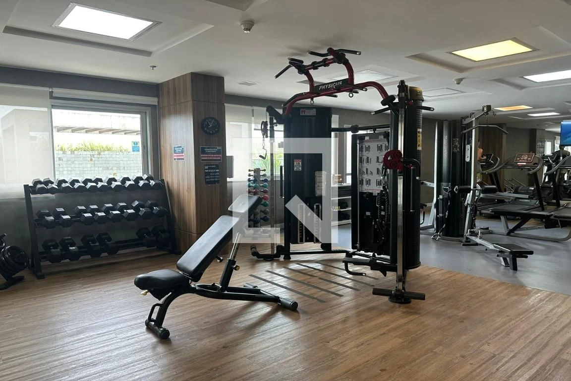 Apartamento mobiliado com 2 quartos e varanda — photo 2