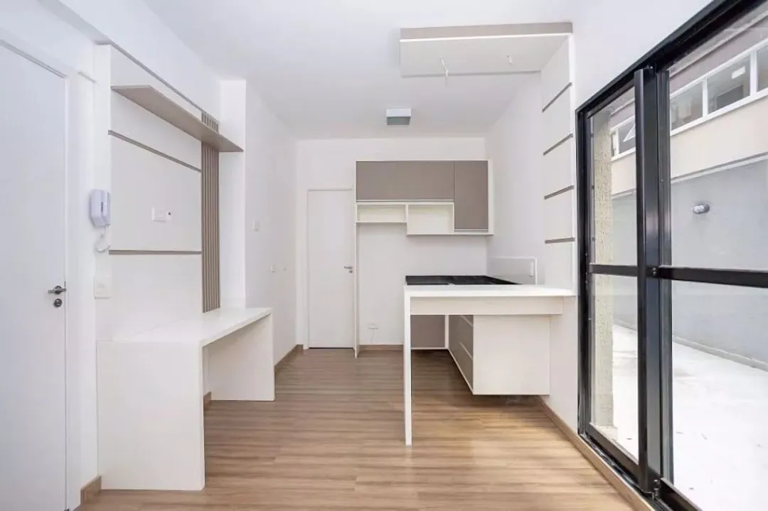 1-bedroom apartment with open-plan kitchen, 50 m² — photo 3