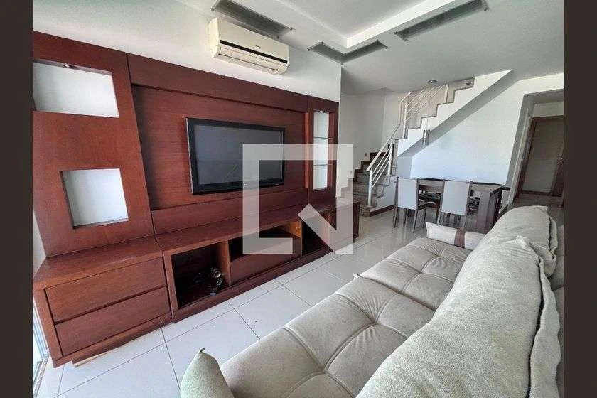 Top-floor apartment with 198 m², 4 bedrooms and 3 parking — photo 3