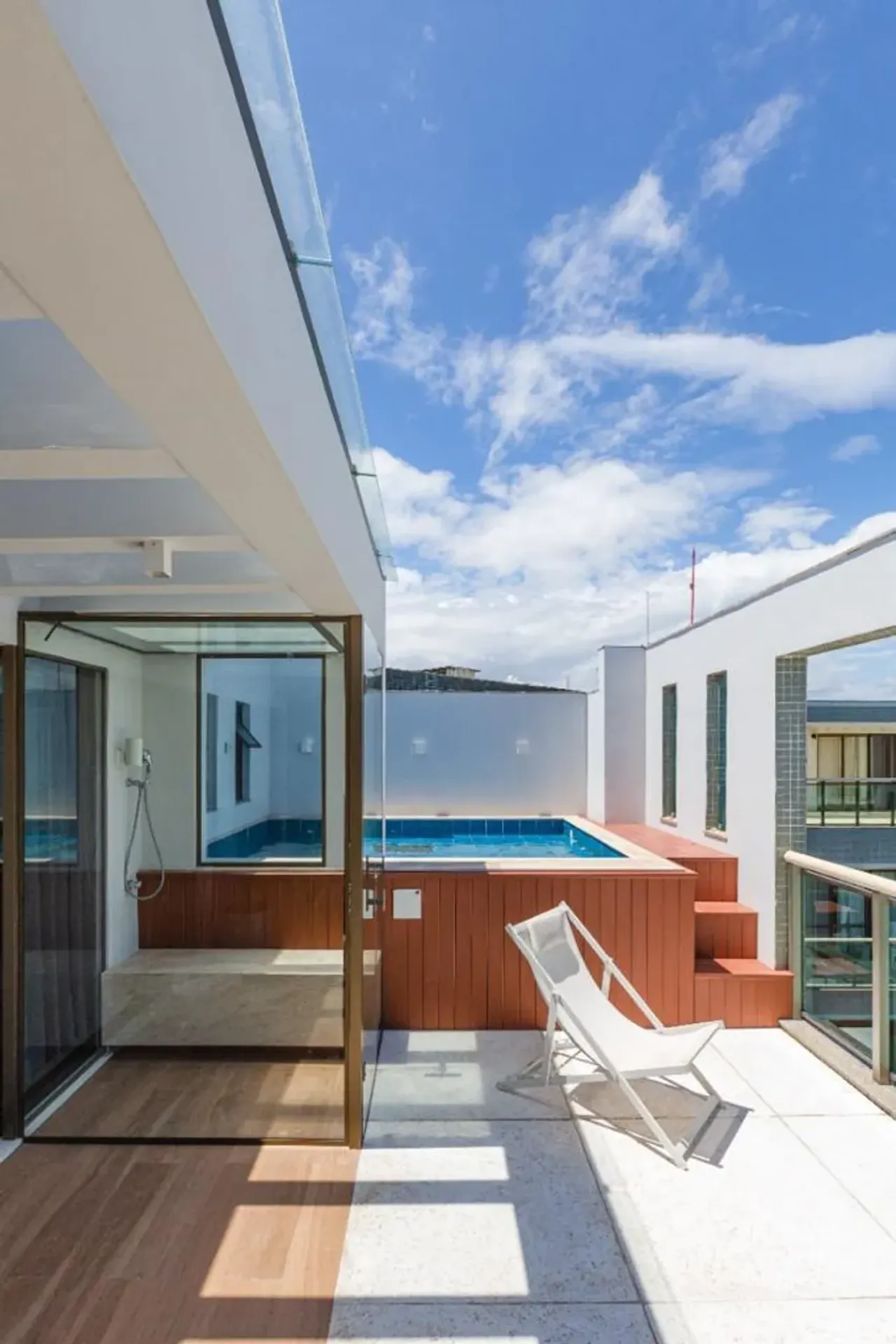 3-bedroom apartment in a building with a sauna — photo 16