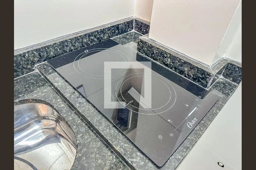 32 m² 1-bedroom apartment with a compact kitchenette — photo 31