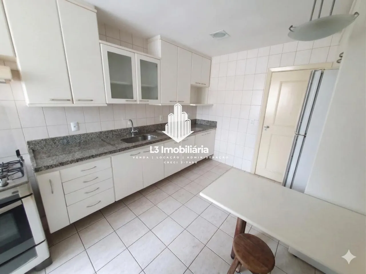 Furnished apartment with 4 bedrooms, 2 bathrooms, 2 parking — photo 2