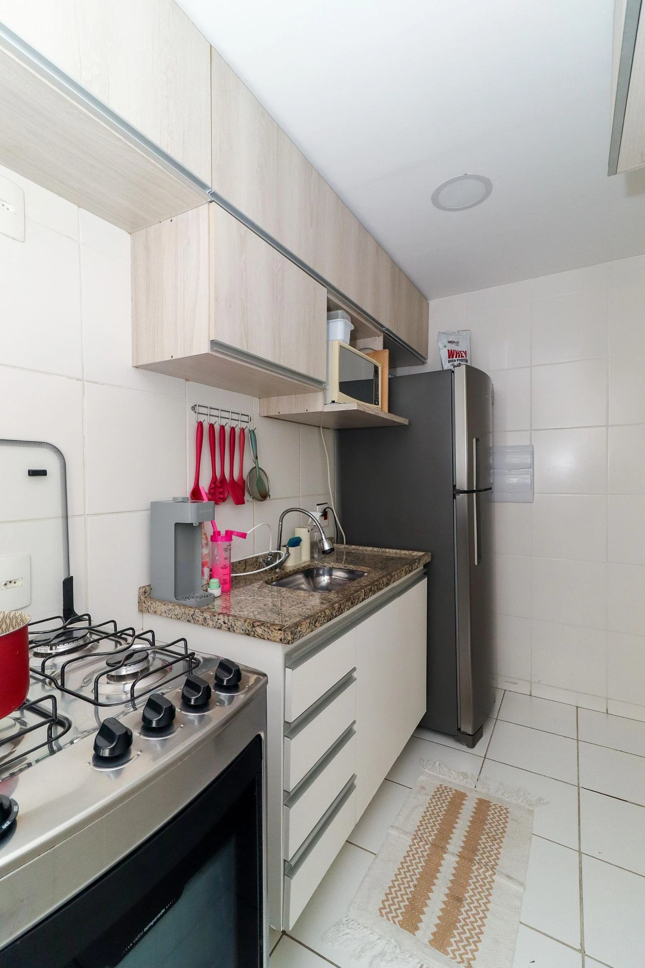 Furnished 2-bedroom apartment with 1 bathroom — photo 9