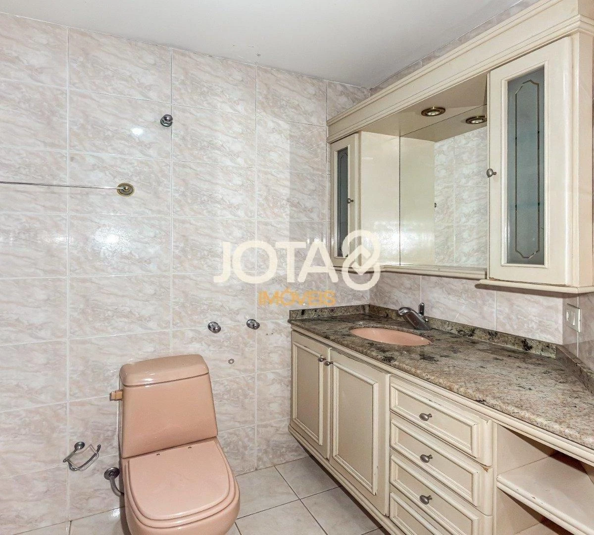 3-bedroom apartment with 1 en-suite and 3 bathrooms — photo 9