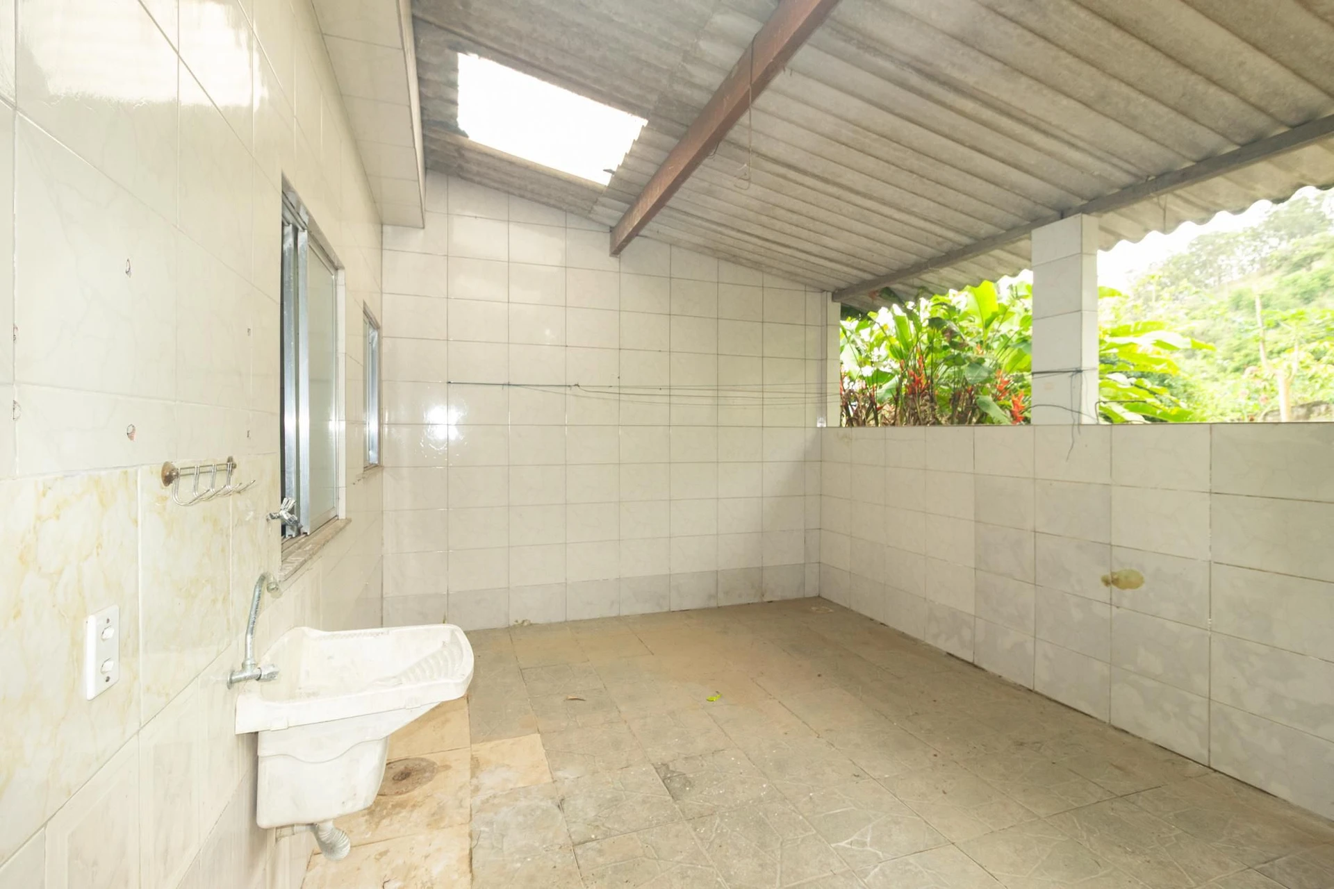 2-bedroom house with a garden in Rio de Janeiro — photo 11