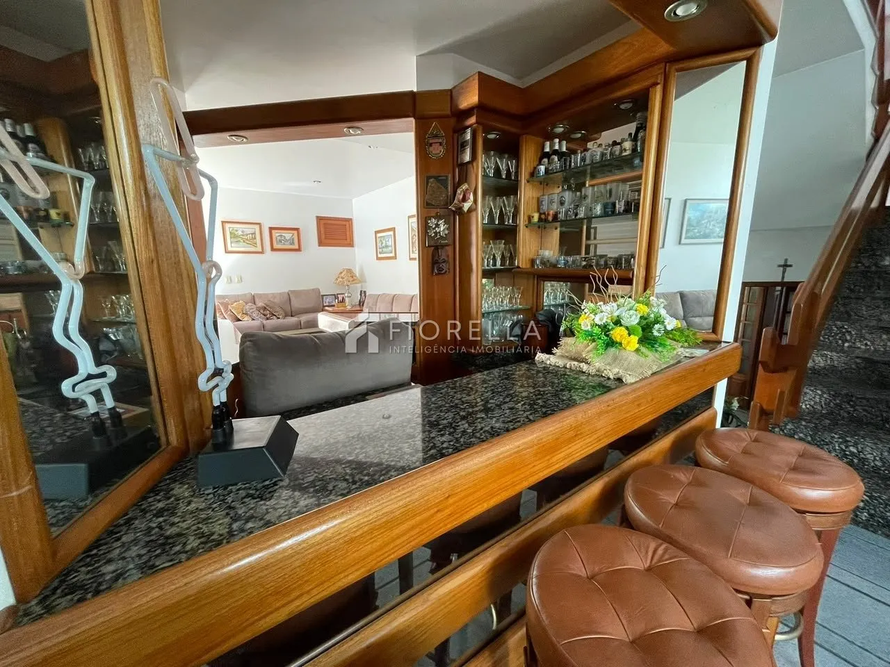 Furnished house, 376 m², with a water view — photo 48