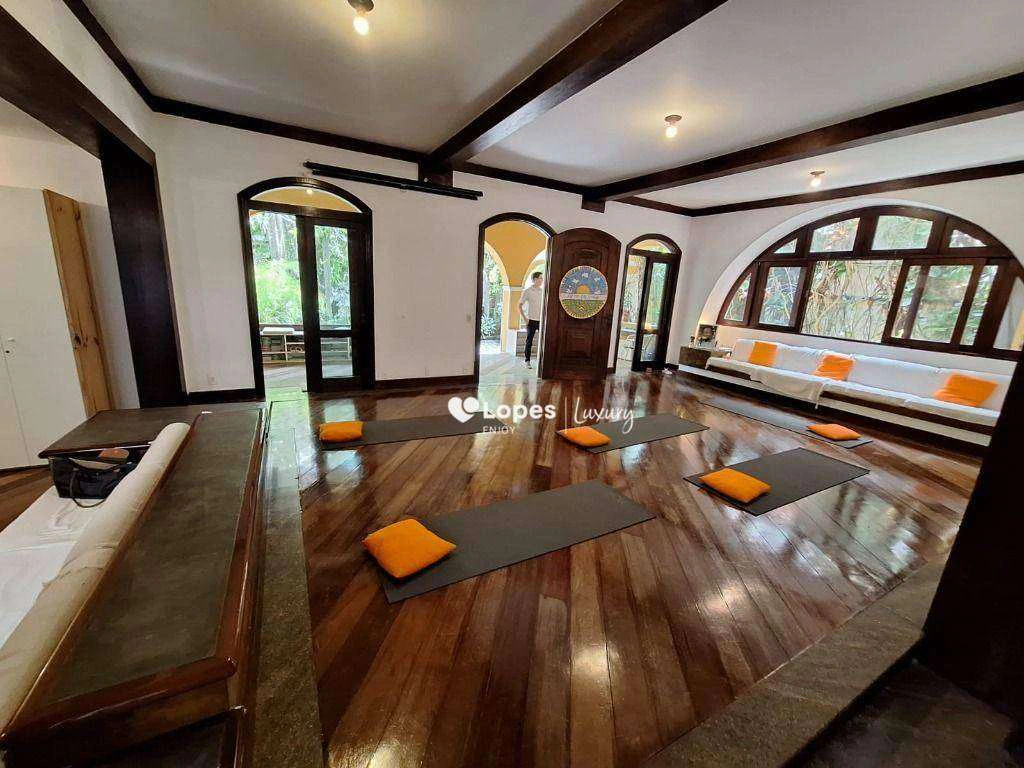 Casa com 6 quartos e 720 m² com piscina e sauna — photo 6